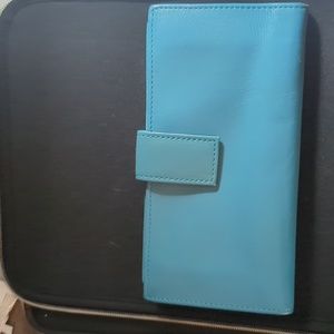 Hobo kisslock wallet